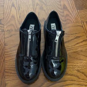 Patent leather girls loafers size 31 Zara